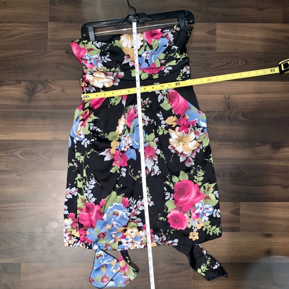 Floral Strapless Dress - Picture 5 of 7